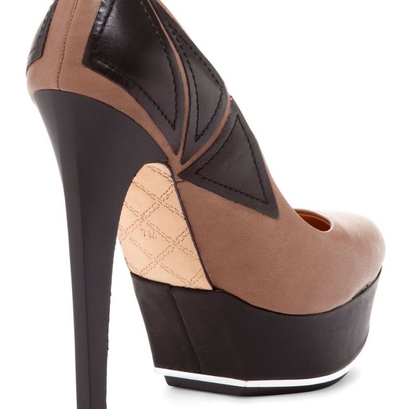 L.A.M.B. Dolores Taupe Geometric Platform Heels, BNIB - Picture 6 of 8